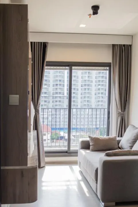 Property photos for Life Asoke Hype