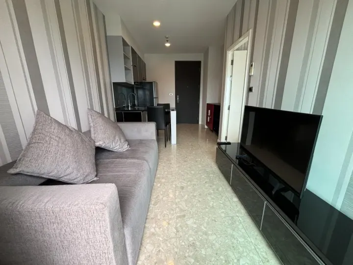Property photos for The Crest Sukhumvit 34