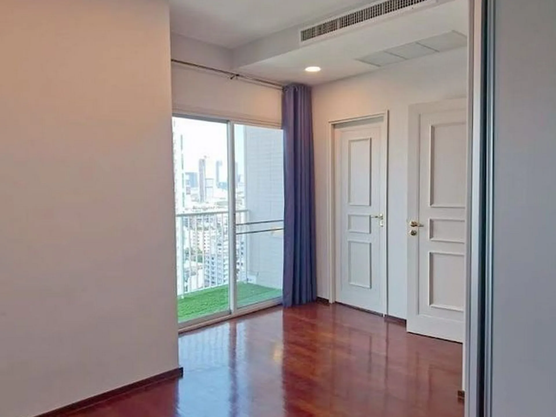 Property photos for Noble Ora