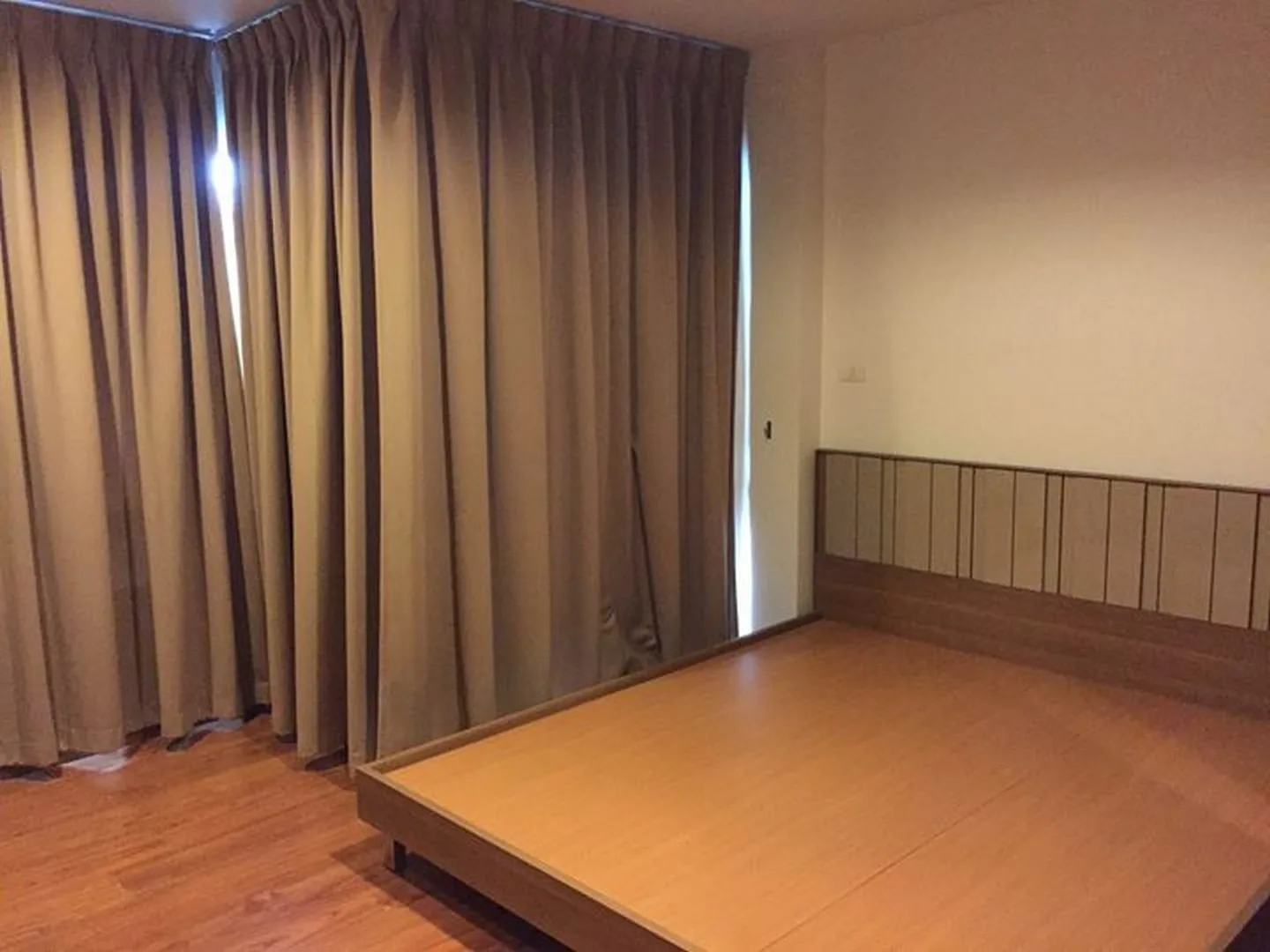 Property photos for Surawong City Resort