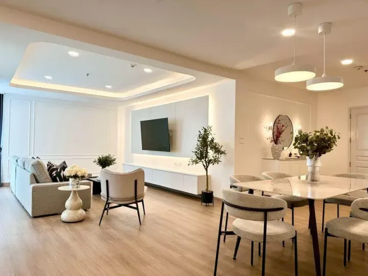 Property photos for Grand Langsuan