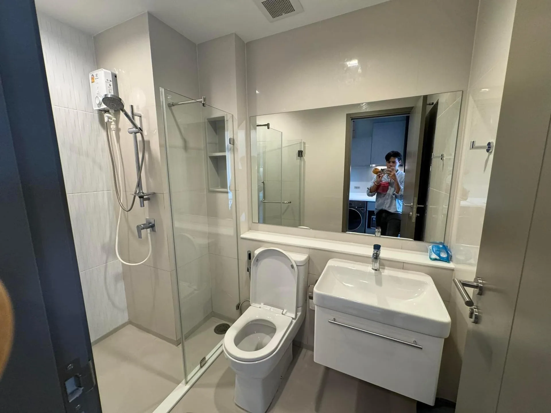 Property photos for Life Asoke Hype