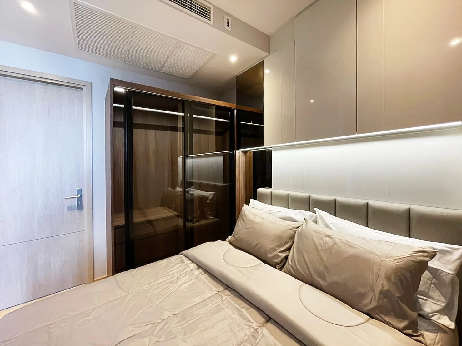 Property photos for ASHTON Asoke - Rama 9