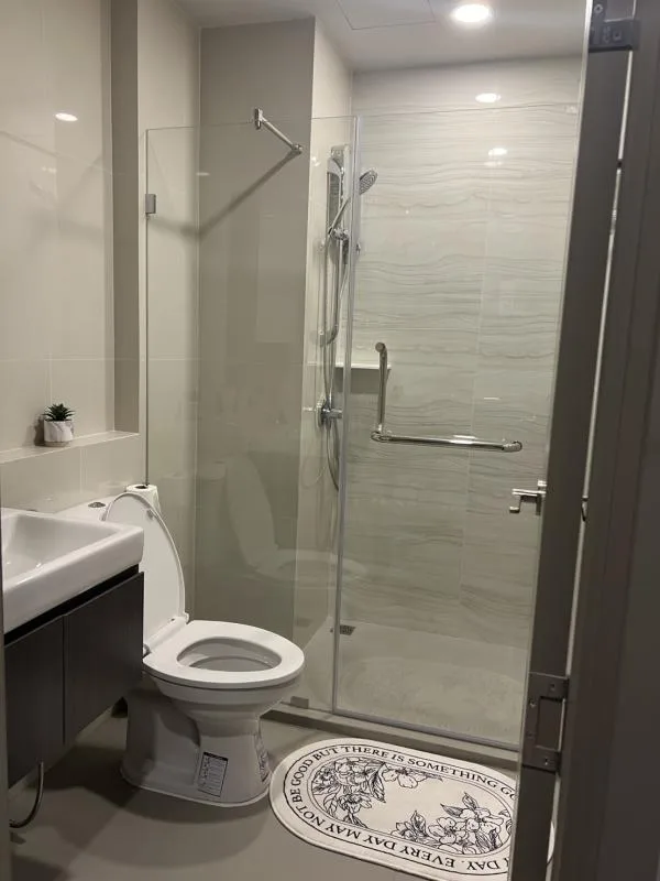 Property photos for Aspire Onnut Station