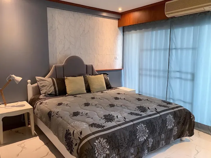 Property photos for Saranjai Mansion