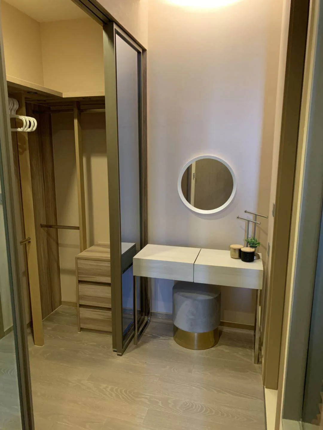 Property photos for The Esse Asoke