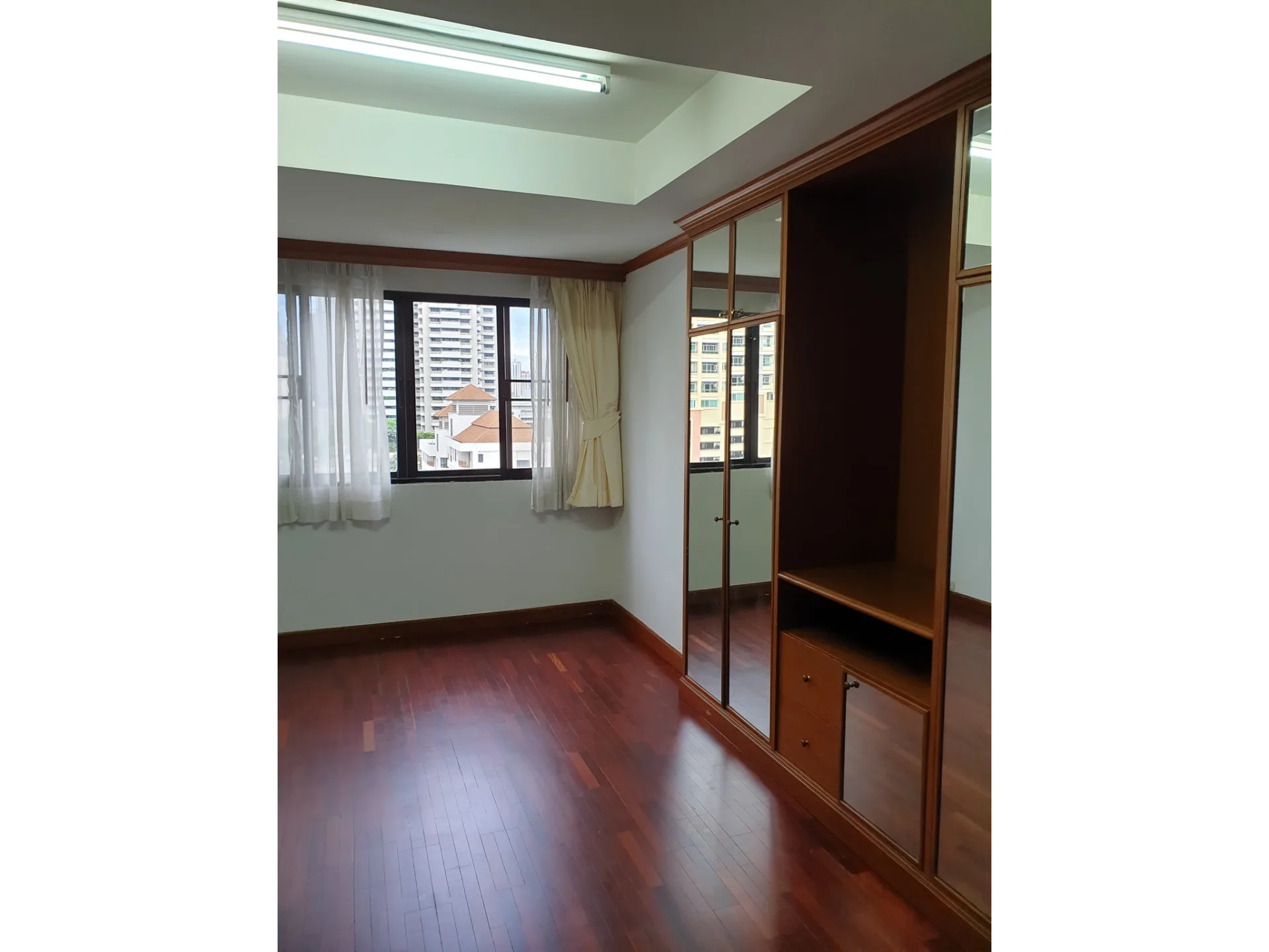 Property photos for Sethiwan Residence