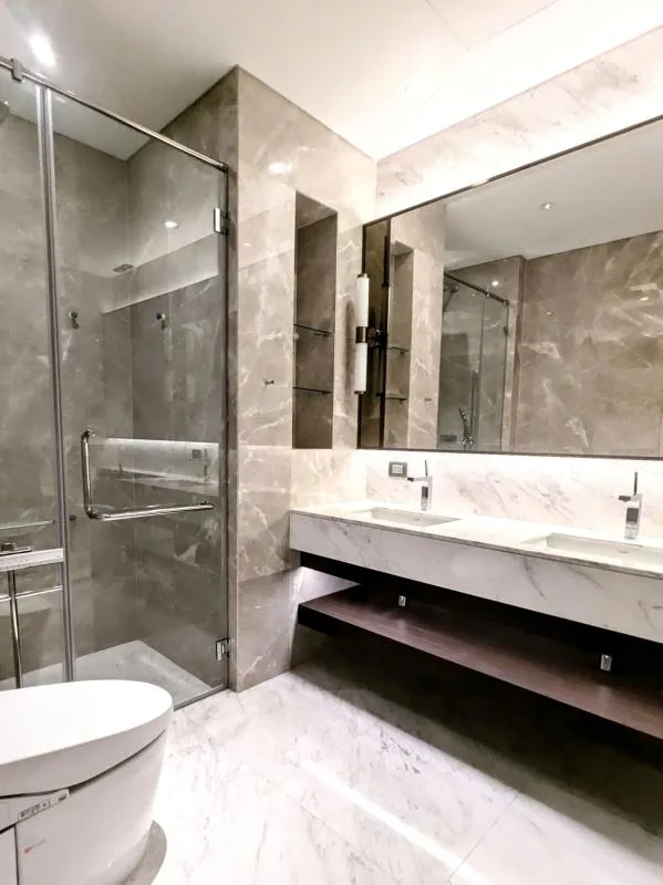 Property photos for Sindhorn Residence