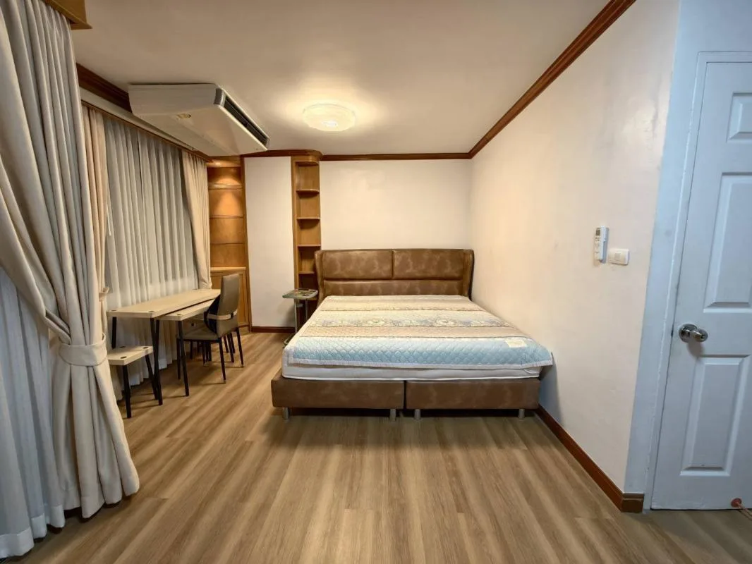 Property photos for The Parkland Bangna
