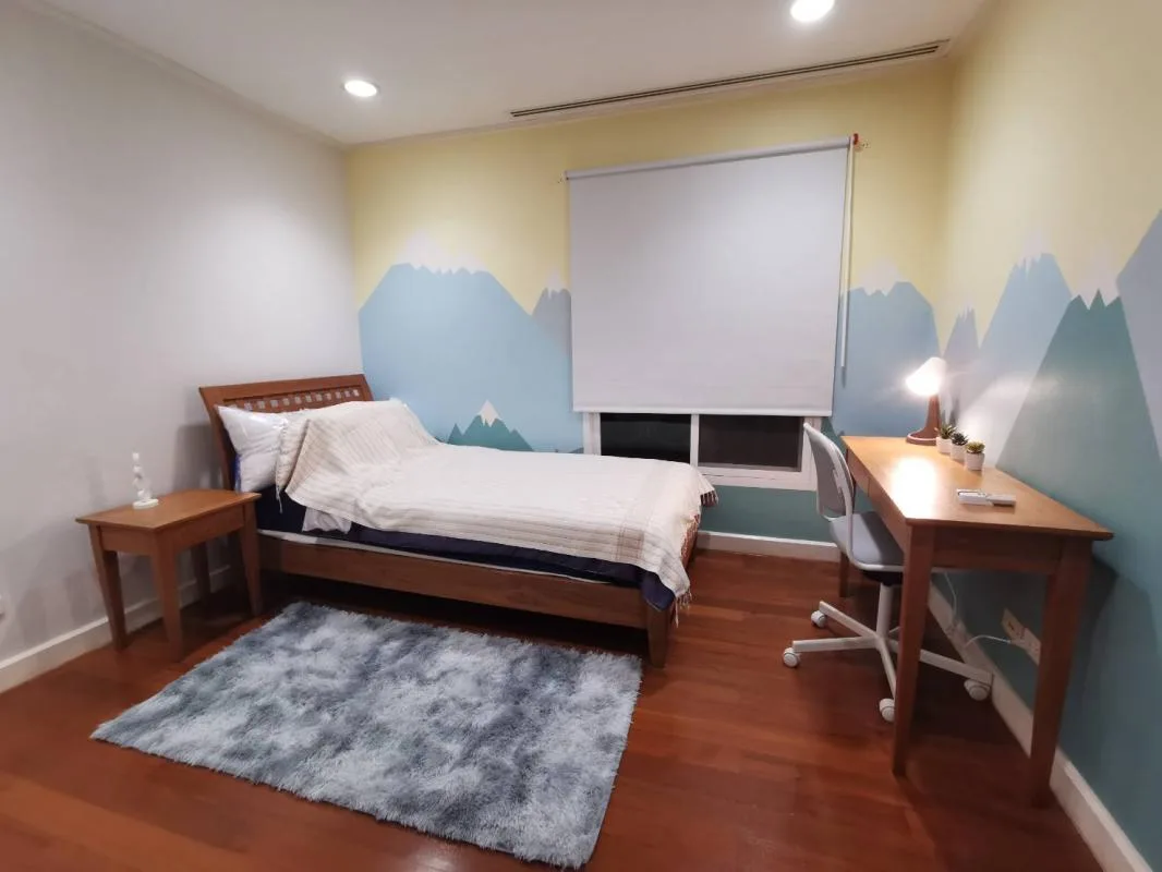 Property photos for La Vie En Rose Place