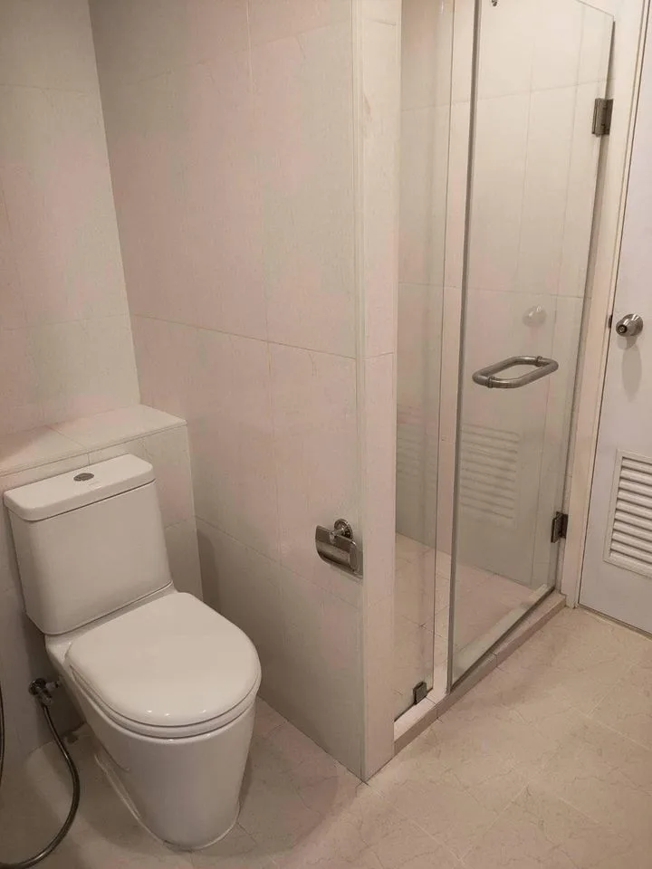 Property photos for Metro Luxe Rama 4