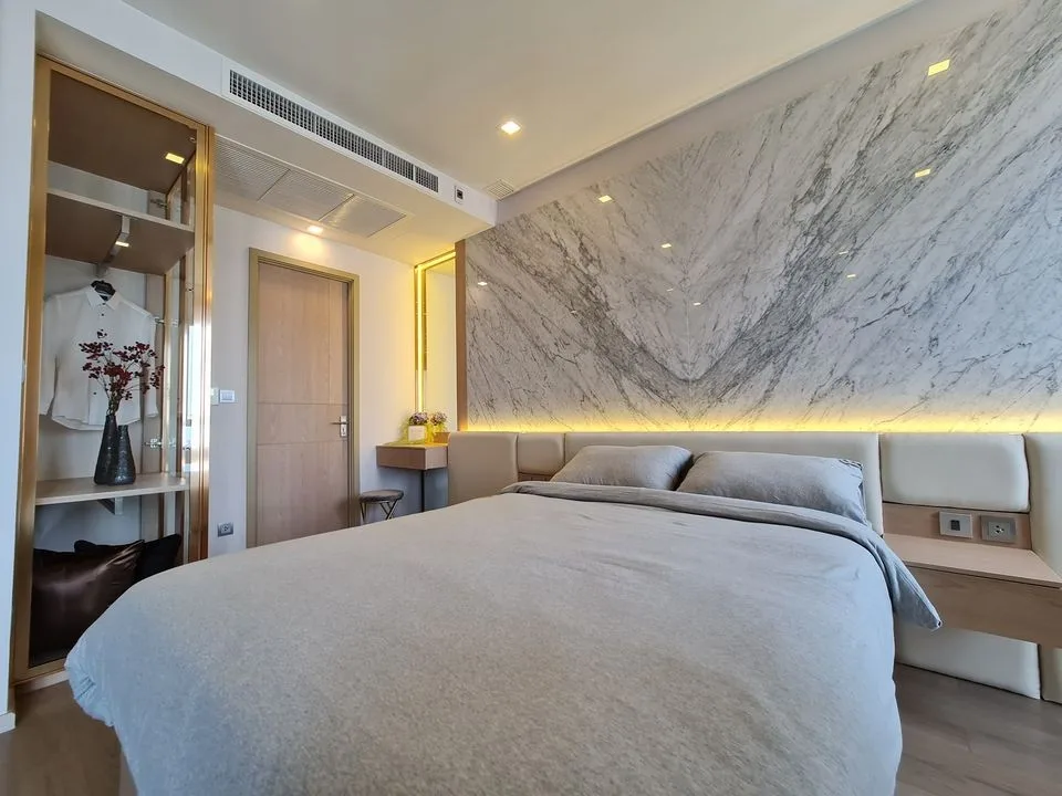 Property photos for Ashton Asoke