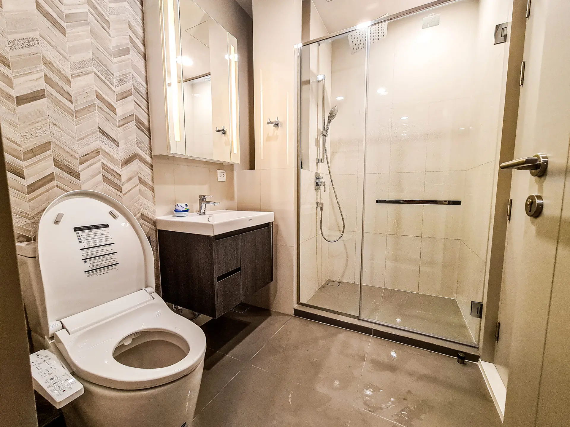 Property photos for OKA HAUS Sukhumvit 36