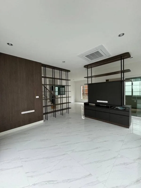 Property photos for Grandio Sathorn