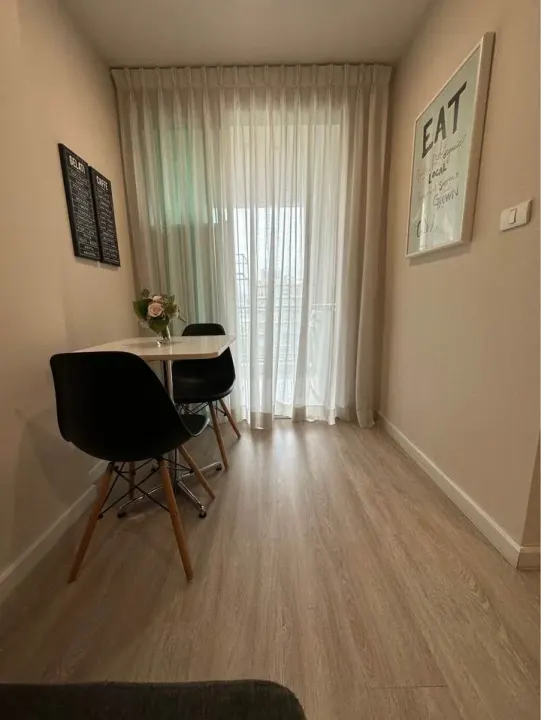 Property photos for Metro Luxe Rama 4