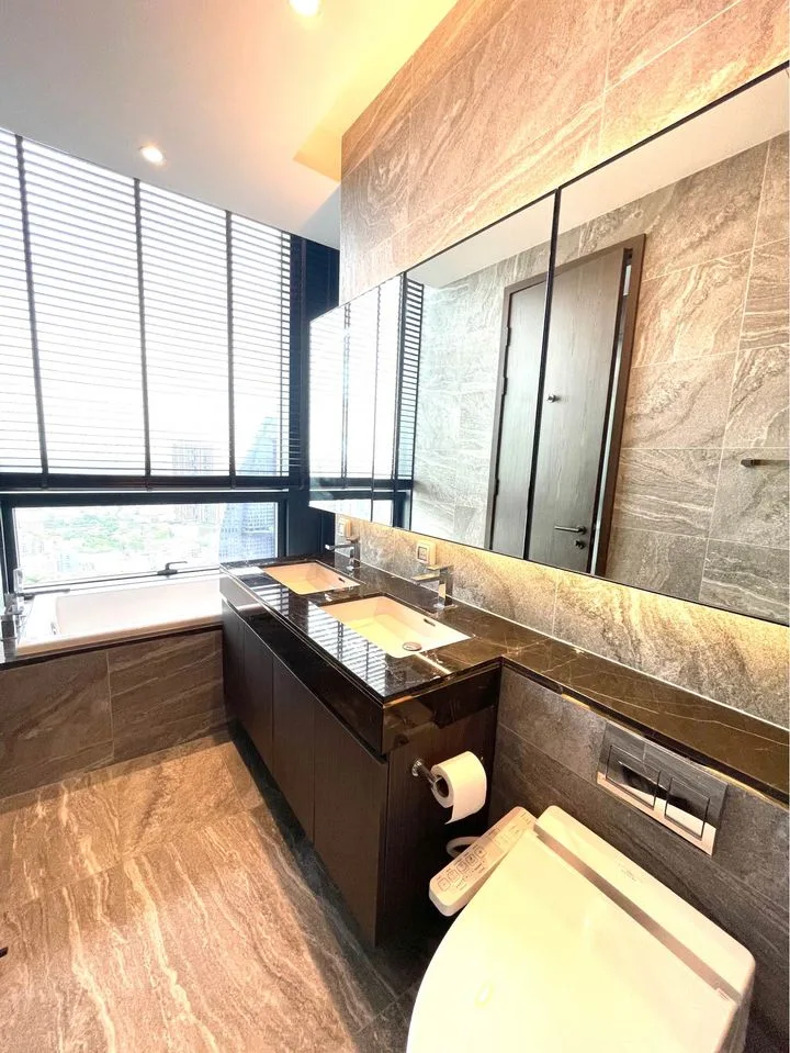 Property photos for The Esse Sukhumvit 36
