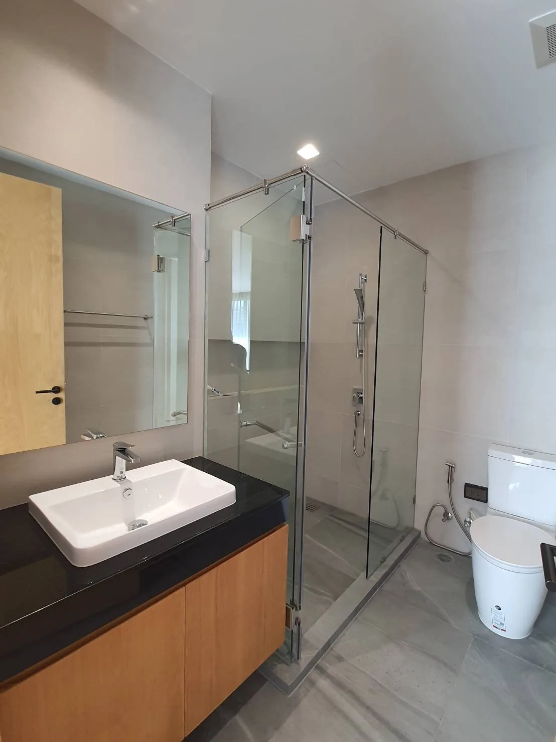 Property photos for Chern Residence