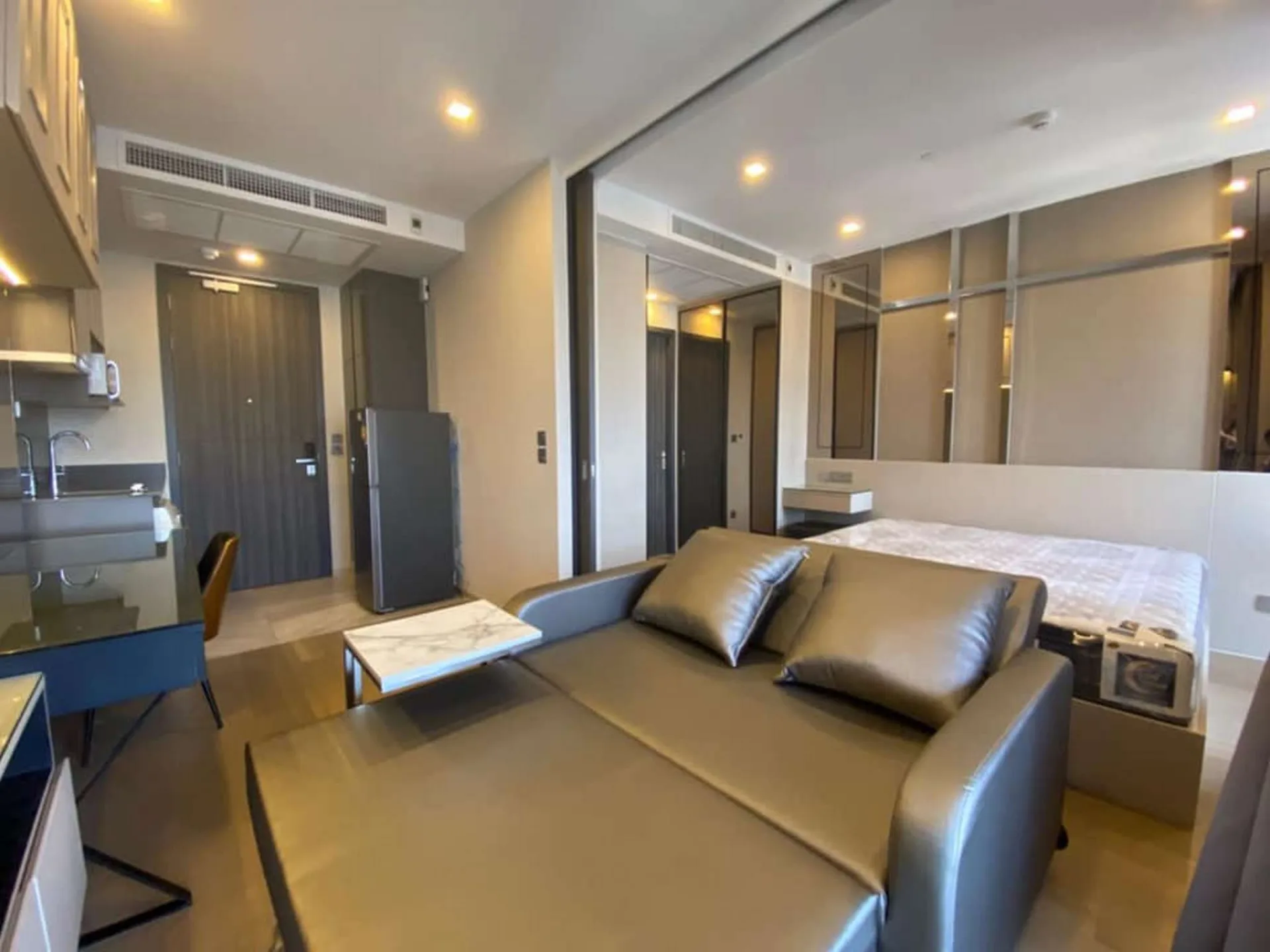 Property photos for Ashton Asoke