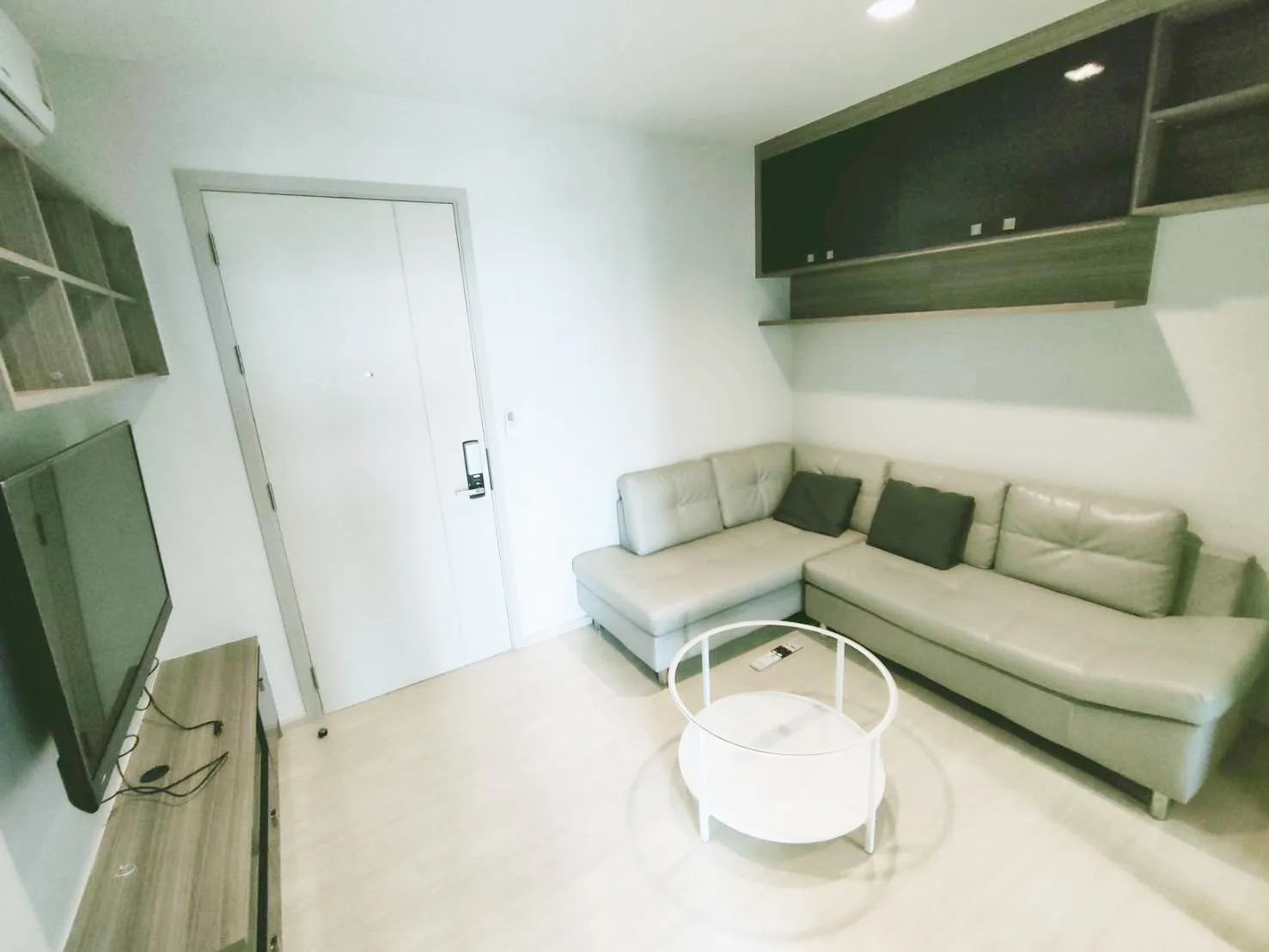 Property photos for Life Sukhumvit 48