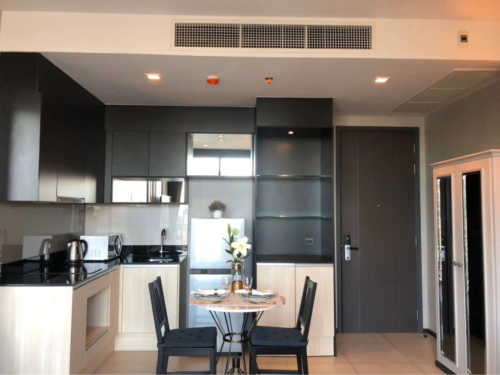 Property photos for Edge Sukhumvit 23
