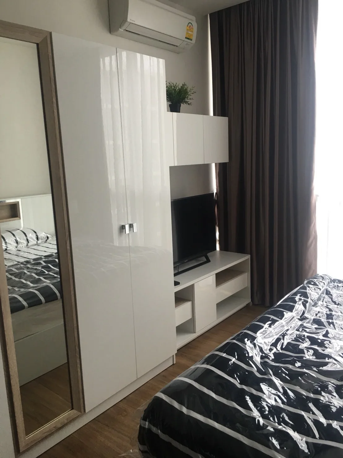 Property photos for Hasu Haus