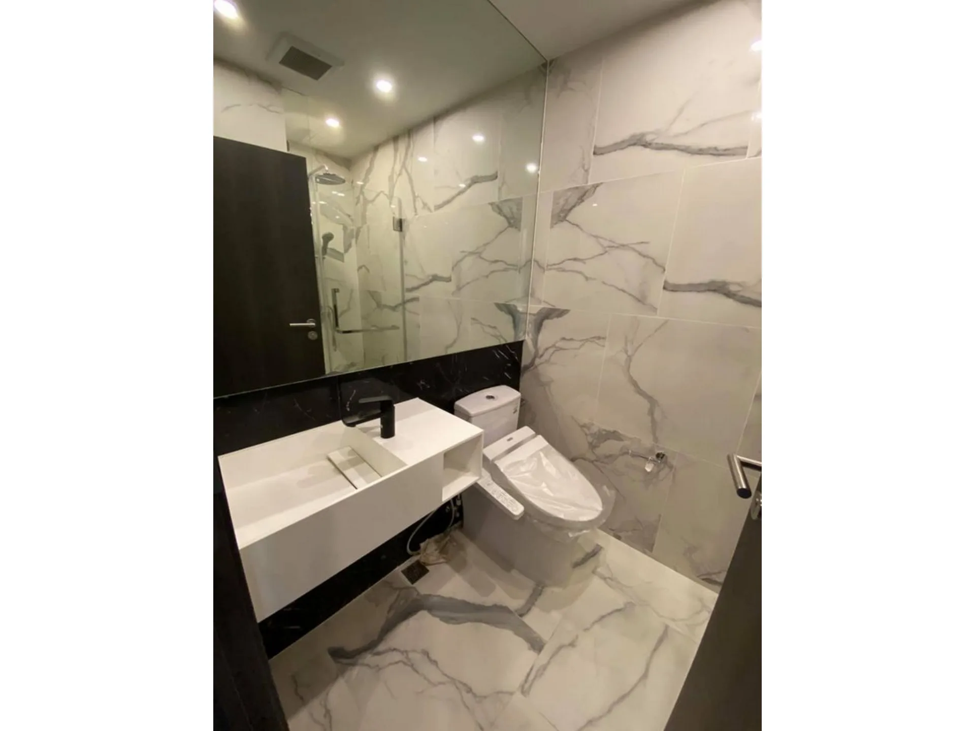 Property photos for 168 Sukhumvit 36