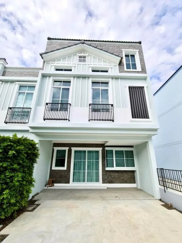 Property photos for Indy Bangna-ramkhamhaeng 2