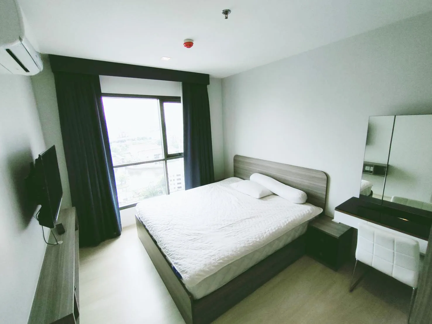 Property photos for Life Sukhumvit 48