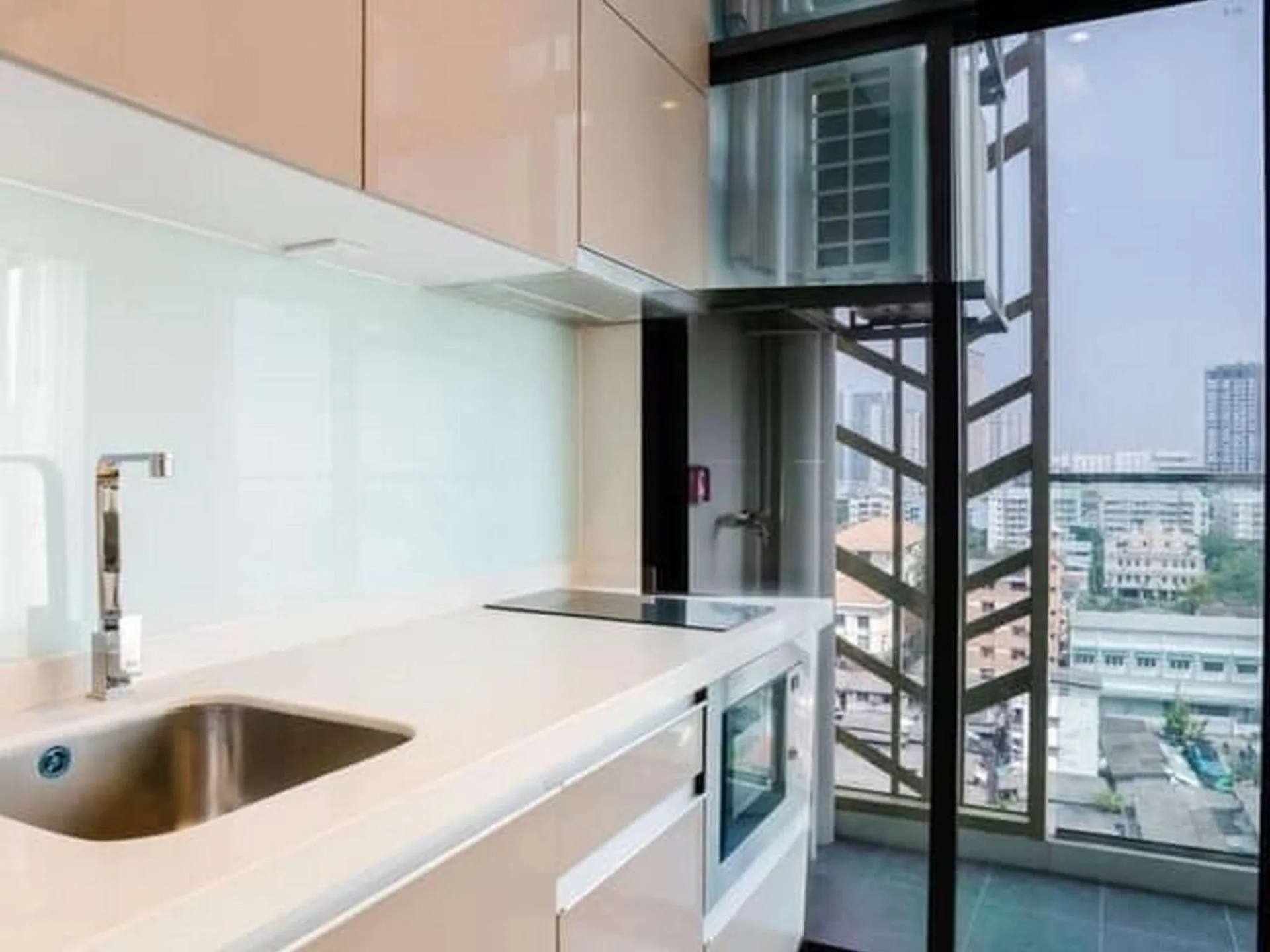Property photos for Mayfair Place Sukhumvit 50