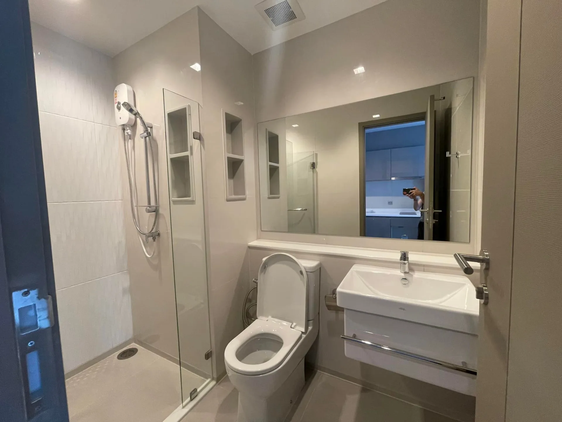 Property photos for LIFE Asoke - Rama 9