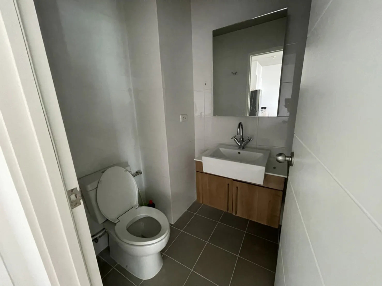 Property photos for Blocs 77