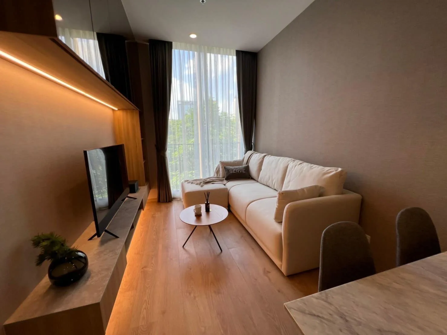 Property photos for Noble BE19