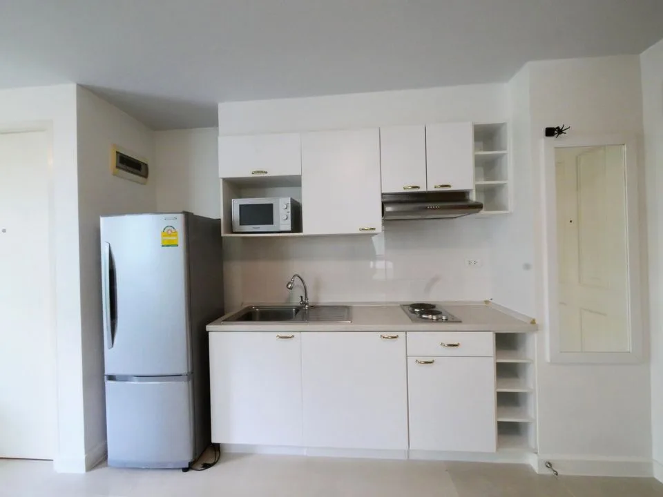 Property photos for The Clover Thonglor
