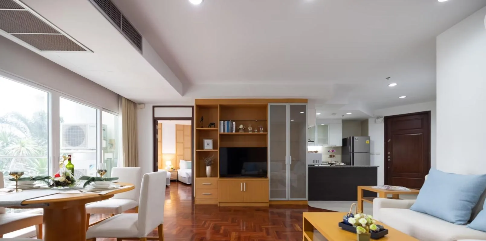 Property photos for The Grand Sethiwan Sukhumvit 24
