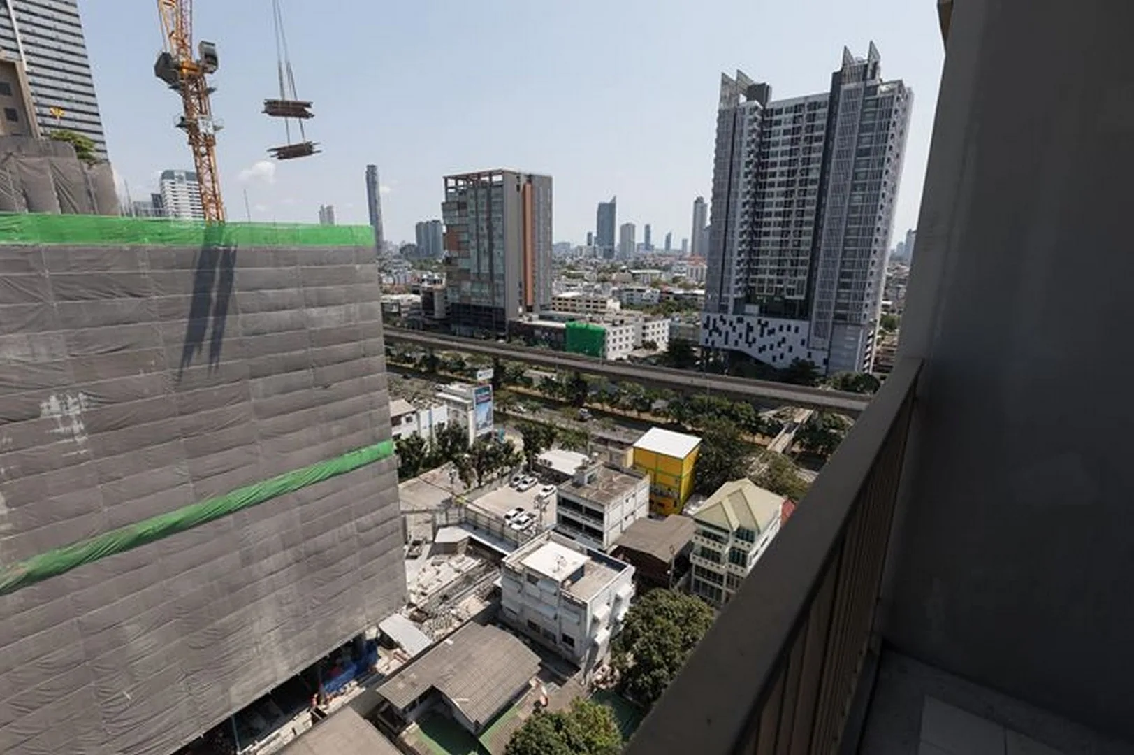 Property photos for Hive Taksin