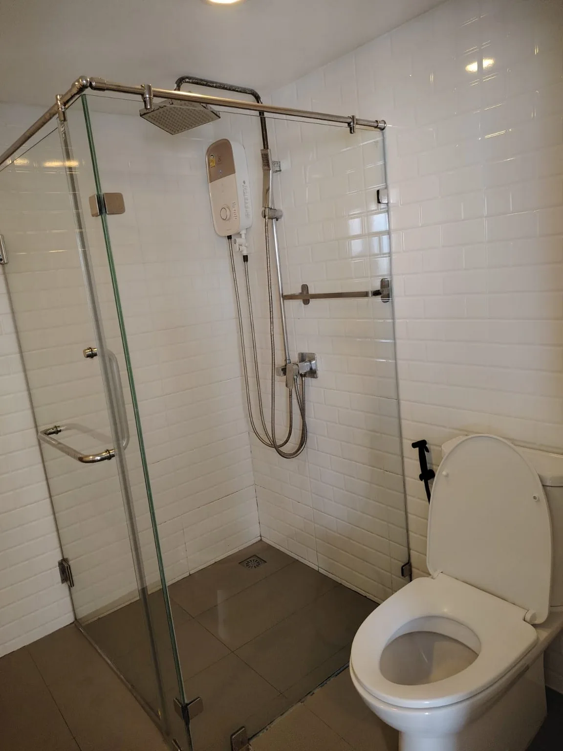 Property photos for State Tower