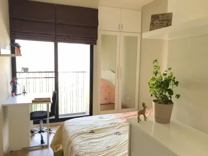 Property photos for Noble Reveal