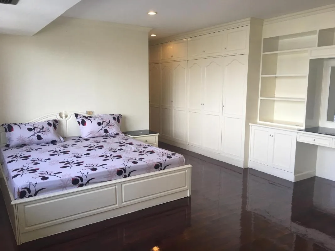 Property photos for Oriental Towers
