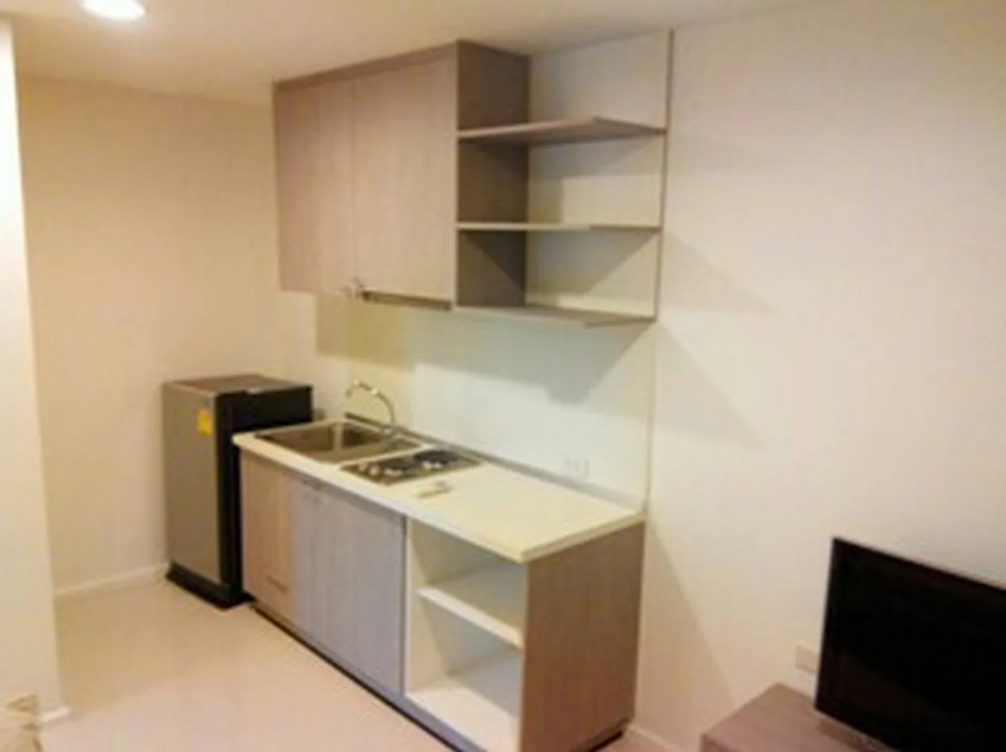 Property photos for Whizdom @ Punnawithi Station
