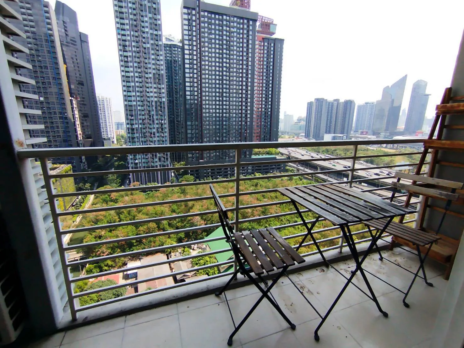 Property photos for The Mark Ratchada - Airport Link