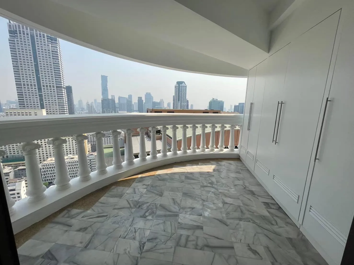 Property photos for State Tower