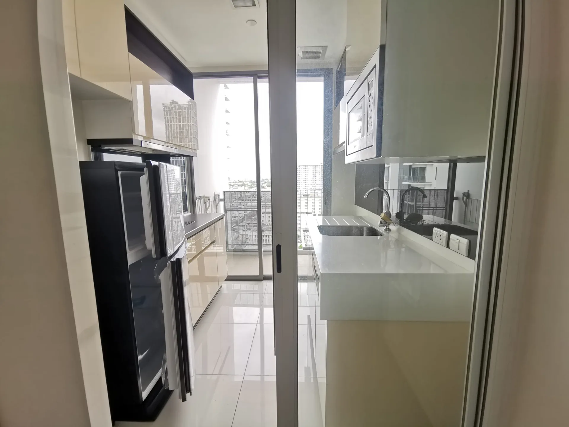 Property photos for The Room Sukhumvit 62