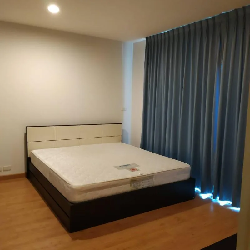 Property photos for Silom Grand Terrace