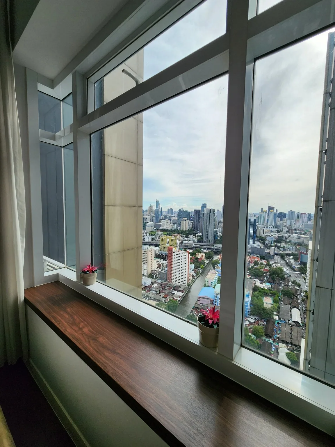 Property photos for Circle Condominium