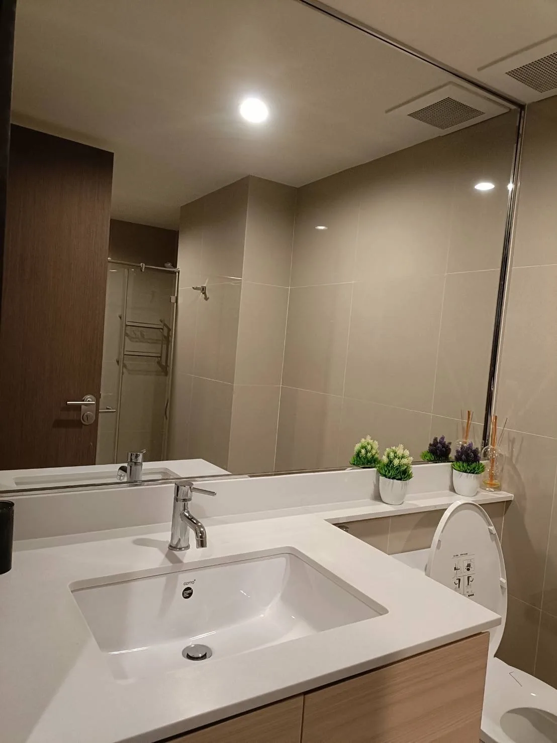 Property photos for Noble Above Wireless-Ruamrudee