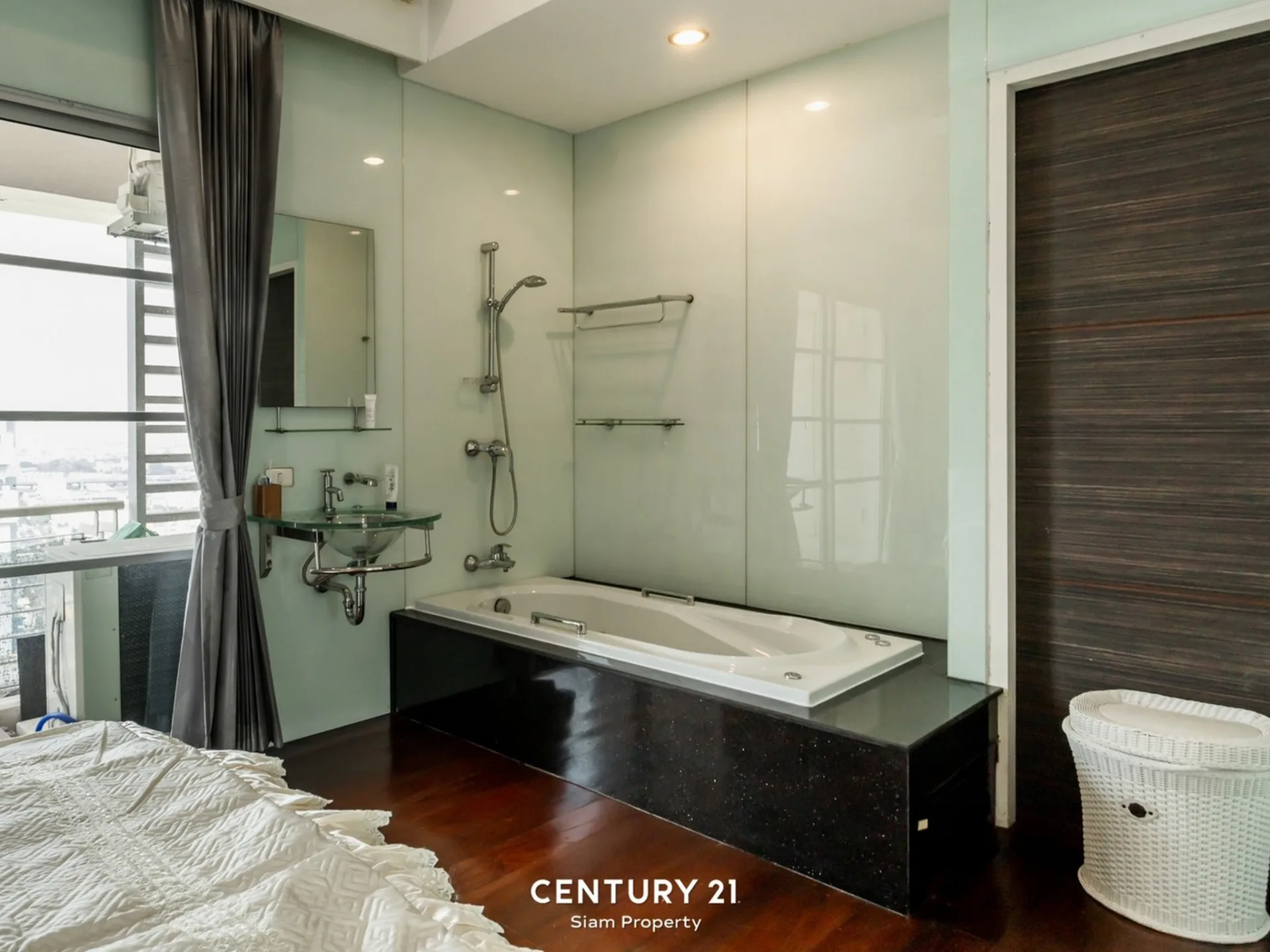 Property photos for Baan Klang Krung Siam - Pathumwan