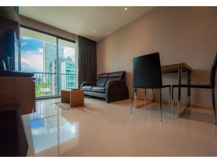 Property photos for SOCIO Reference 61