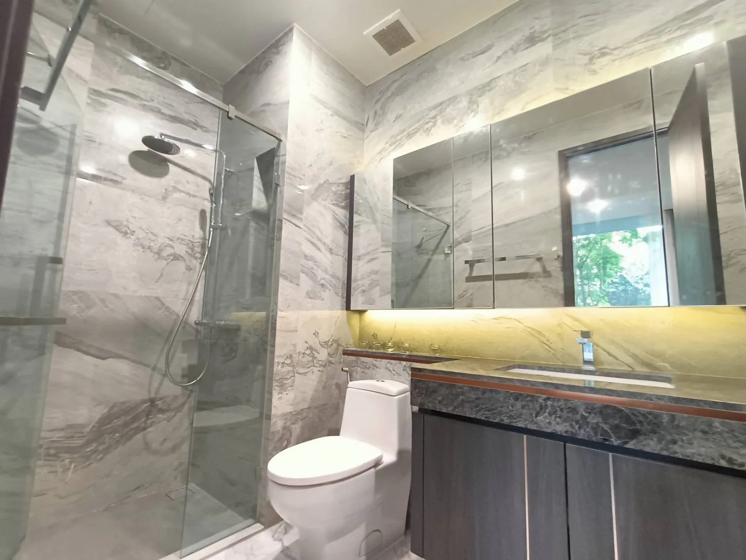 Property photos for Laviq Sukhumvit 57