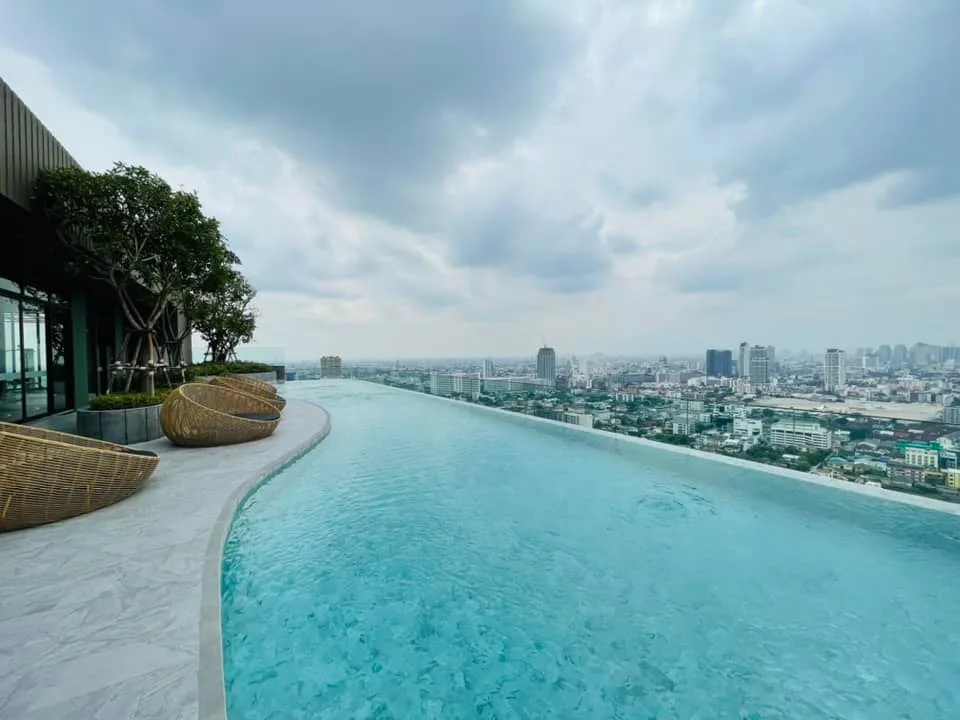 Property photos for THE LINE Phahonyothin Park