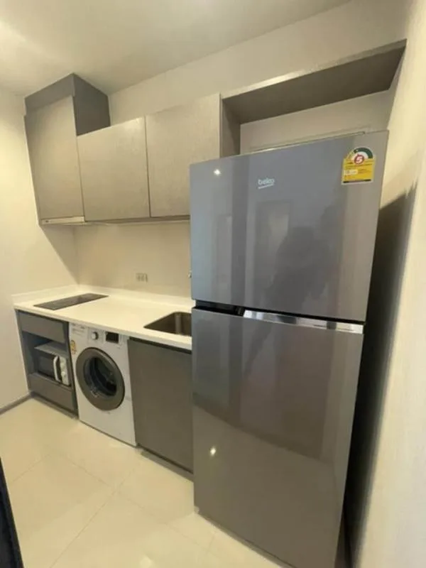 Property photos for Life Asoke Hype